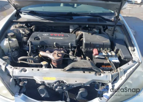 2005 Toyota Camry Le z USA, uszkodzony, nr VIN 4T1BE32K45U561789